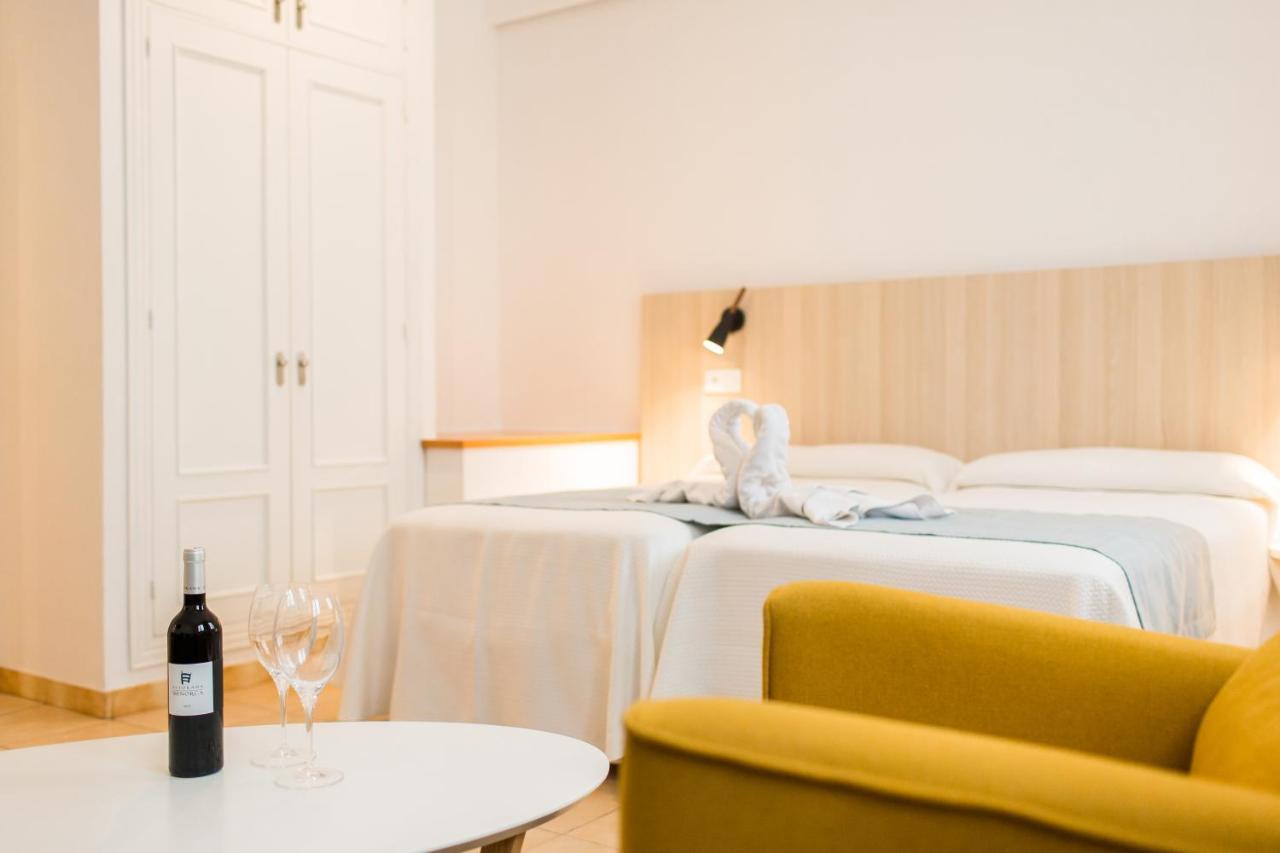 Sagitario Petit Ciutadella Hotel Ситадела Екстериор снимка
